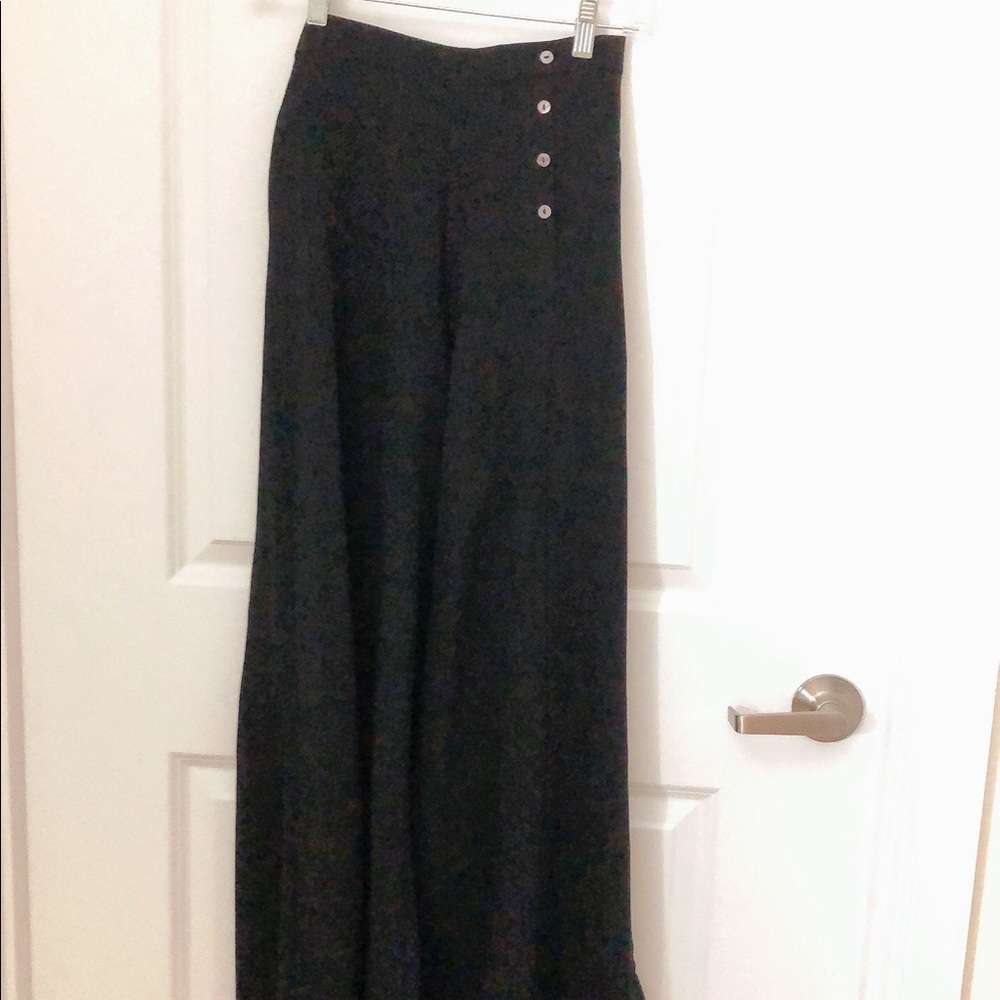 Wide leg pants